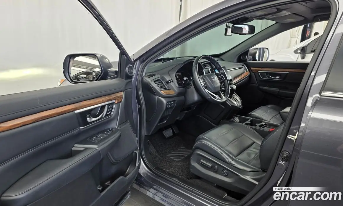 Honda CR-V 2019 1.5 автомат (гидро), фото 13 Honda CR-V 2019 1.5 автомат (гидро), фото 13