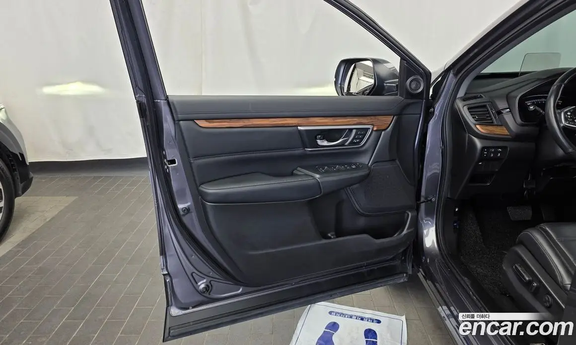 Honda CR-V 2019 1.5 автомат (гидро), фото 14 Honda CR-V 2019 1.5 автомат (гидро), фото 14