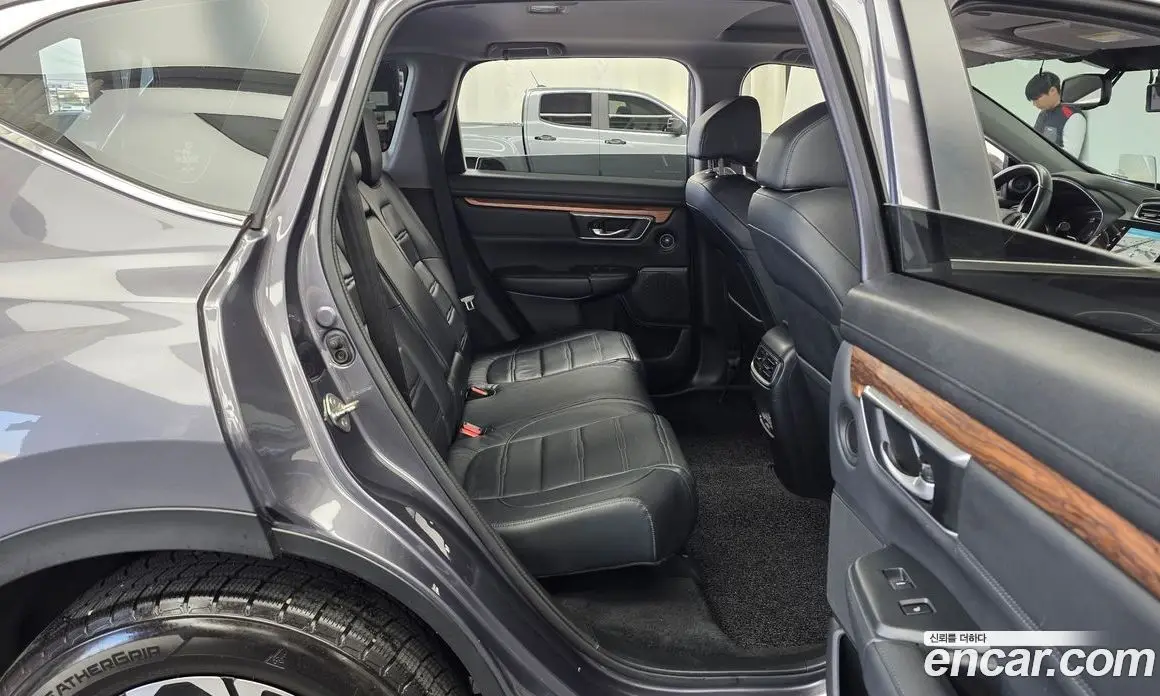 Honda CR-V 2019 1.5 автомат (гидро), фото 18 Honda CR-V 2019 1.5 автомат (гидро), фото 18