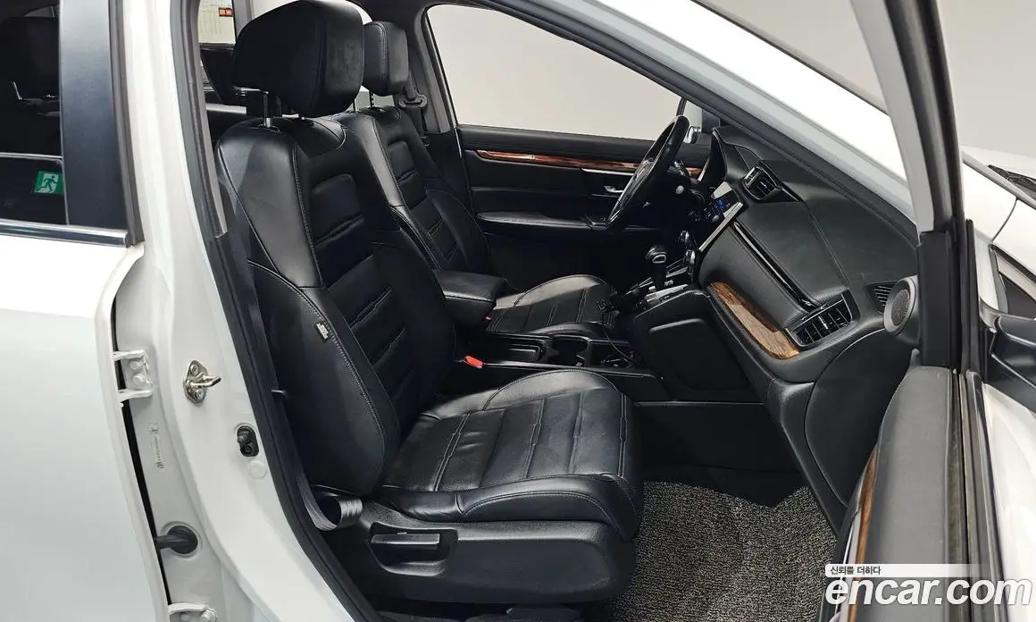 Honda CR-V 2019 1.5 автомат (гидро), фото 15 Honda CR-V 2019 1.5 автомат (гидро), фото 15