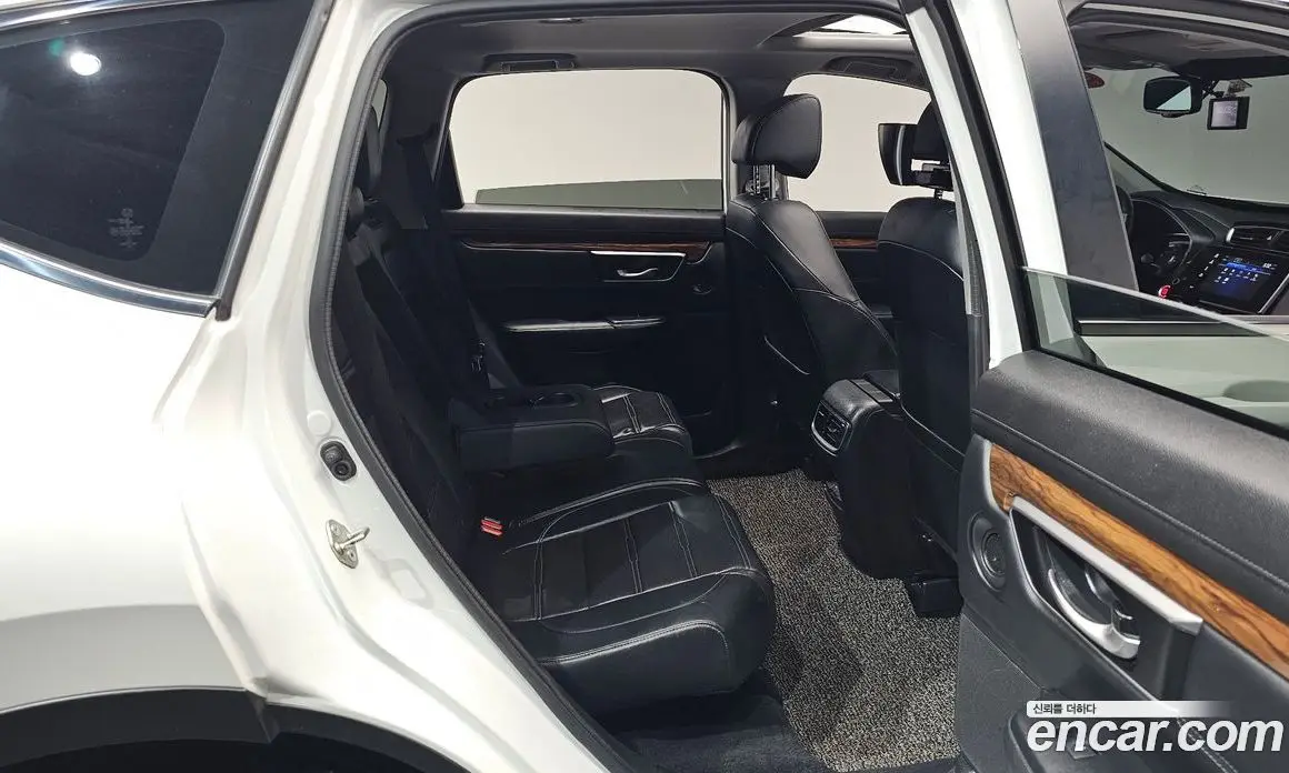 Honda CR-V 2019 1.5 автомат (гидро), фото 16 Honda CR-V 2019 1.5 автомат (гидро), фото 16