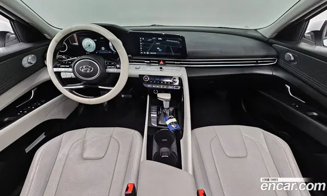 Hyundai Avante 2021 1.6 автомат (гидро), миниатюра 10 Hyundai Avante 2021 1.6 автомат (гидро), миниатюра 10