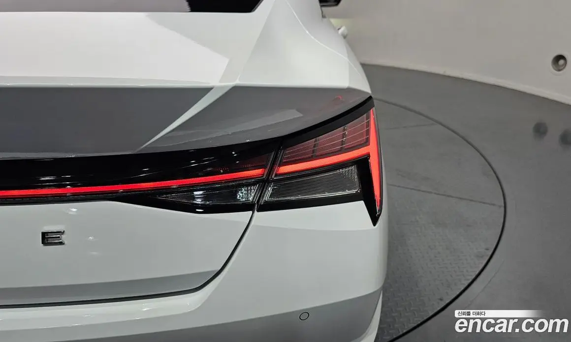 Hyundai Avante 2022 1.6 автомат (гидро), фото 9