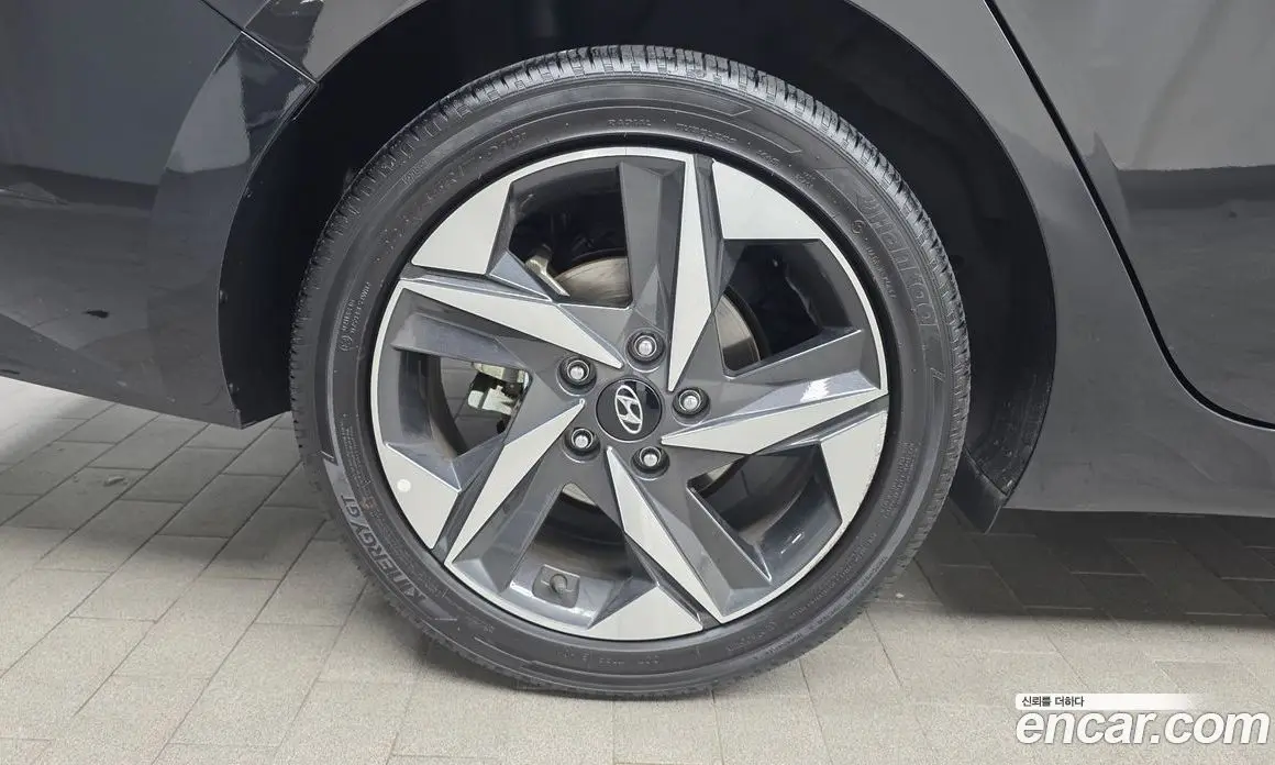 Hyundai Avante 2023 1.6 автомат (гидро), фото 5 Hyundai Avante 2023 1.6 автомат (гидро), фото 5