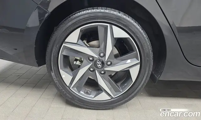 Hyundai Avante 2023 1.6 автомат (гидро), миниатюра 5 Hyundai Avante 2023 1.6 автомат (гидро), миниатюра 5