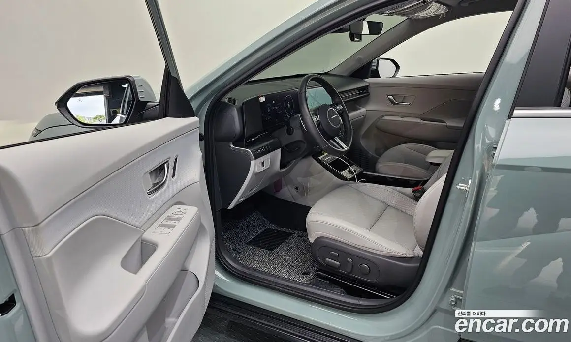 Hyundai Kona 2025 1.6 автомат (гидро), фото 13