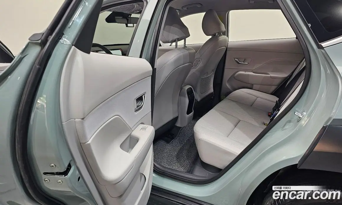 Hyundai Kona 2025 1.6 автомат (гидро), фото 16