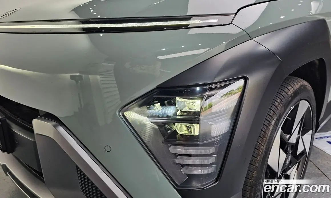 Hyundai Kona 2025 1.6 автомат (гидро), фото 8