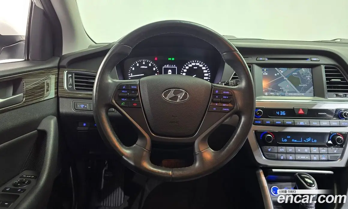Hyundai Sonata 2014 2.0 автомат (гидро), фото 18 Hyundai Sonata 2014 2.0 автомат (гидро), фото 18