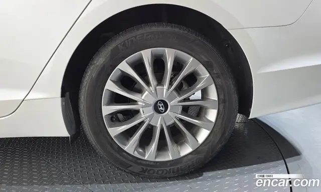 Hyundai Sonata 2014 2.0 автомат (гидро), миниатюра 6 Hyundai Sonata 2014 2.0 автомат (гидро), миниатюра 6