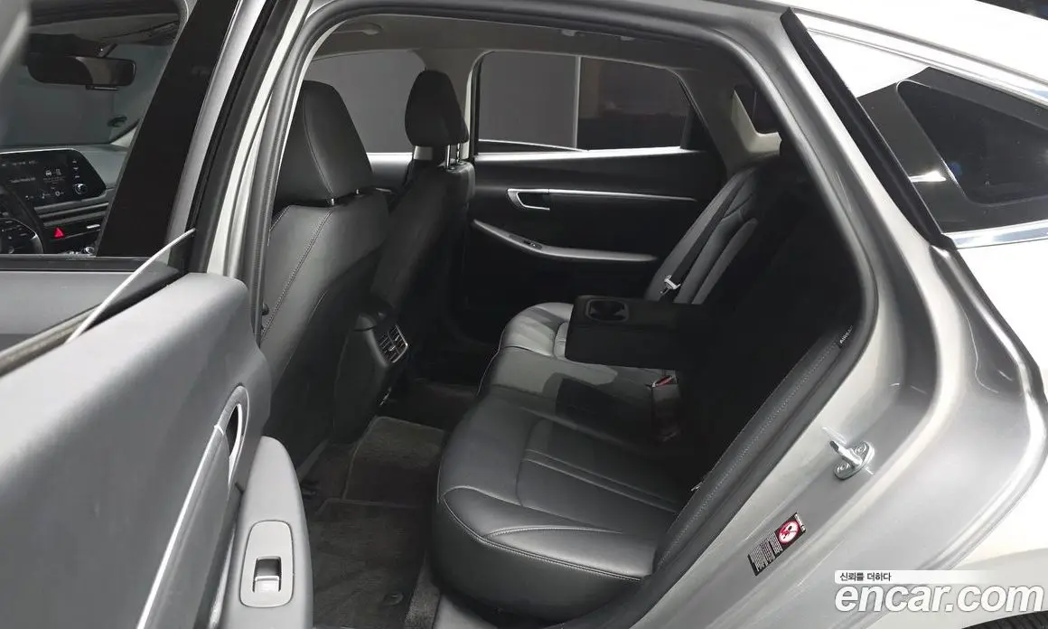 Hyundai Sonata 2021 1.6 автомат (гидро), фото 12