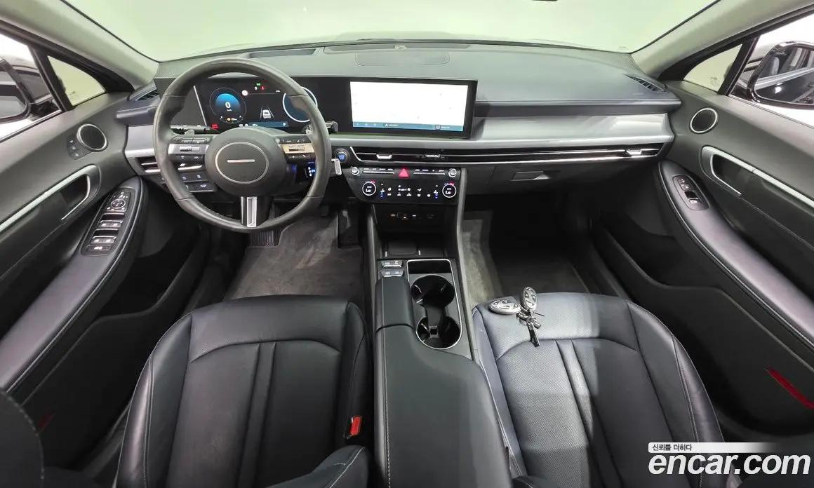 Hyundai Sonata 2023 2.0 автомат (гидро), фото 10 Hyundai Sonata 2023 2.0 автомат (гидро), фото 10