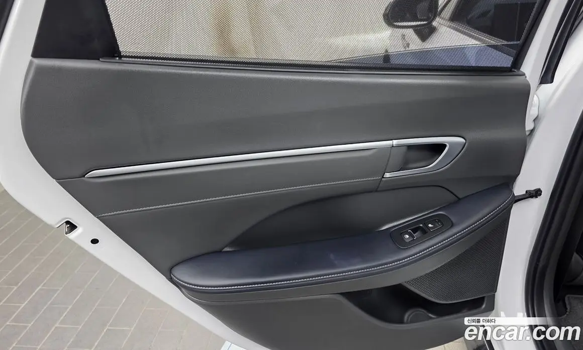 Hyundai Sonata 2023 1.6 автомат (гидро), фото 15