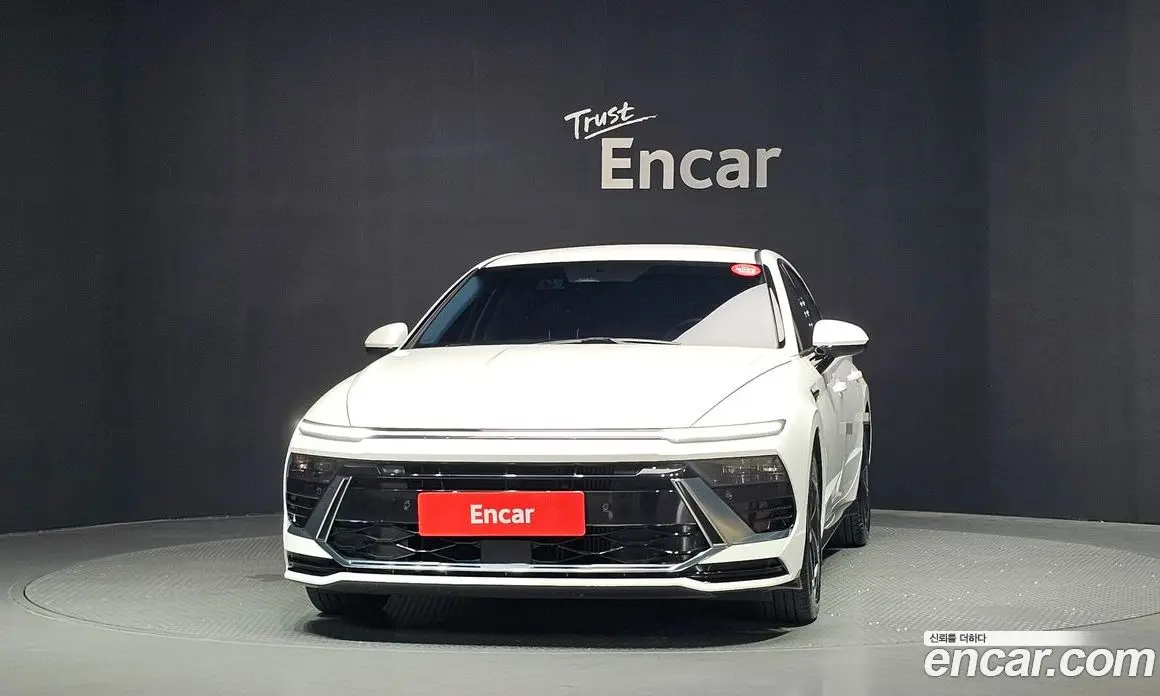 Hyundai Sonata 2023 1.6 автомат (гидро), фото 3