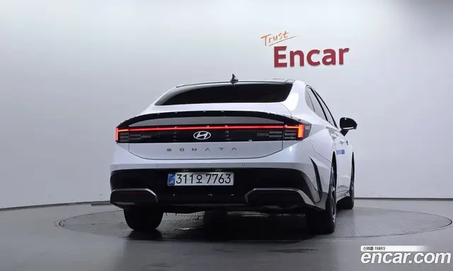 Hyundai Sonata 2025 2.0 автомат (гидро), миниатюра 4