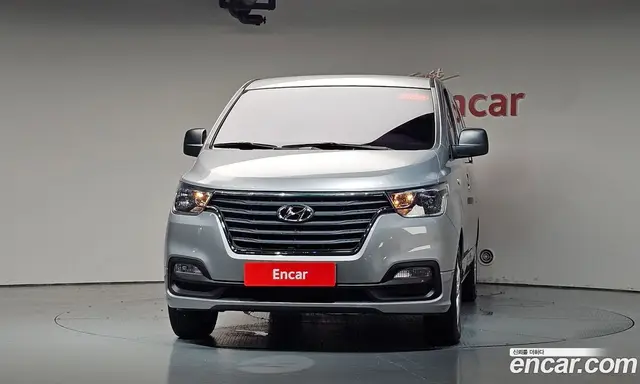 Hyundai Starex 2019 2.5 автомат (гидро), миниатюра 2