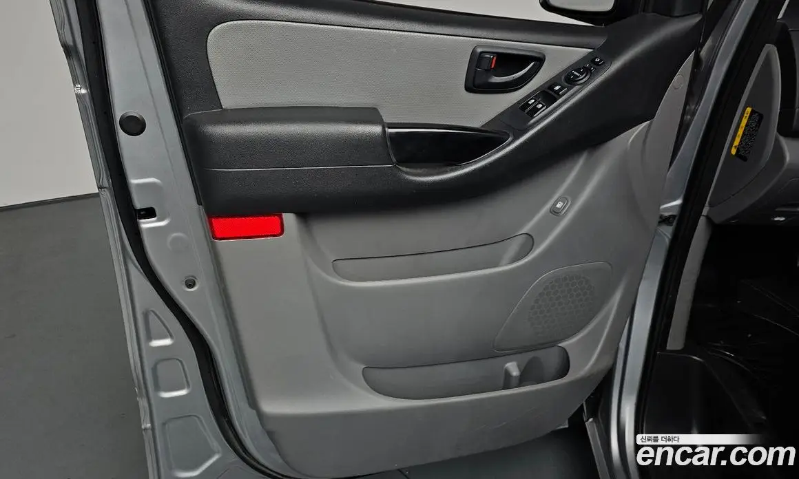 Hyundai Starex 2019 2.5 автомат (гидро), фото 13