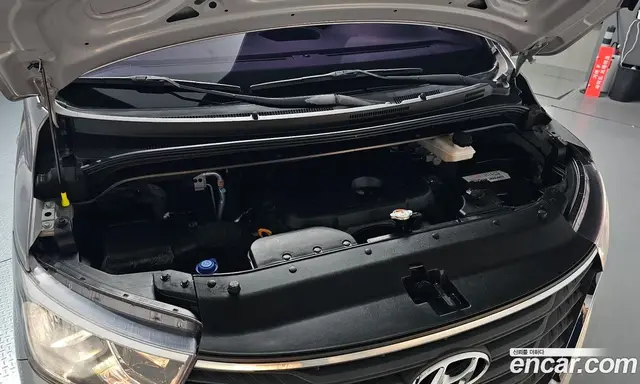 Hyundai Starex 2019 2.5 автомат (гидро), миниатюра 5