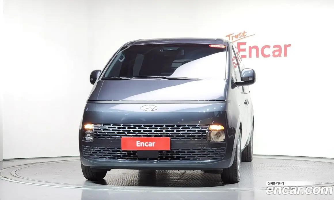 Hyundai Staria 2022 2.2 автомат (гидро), фото 3 Hyundai Staria 2022 2.2 автомат (гидро), фото 3