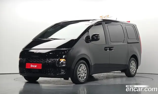 Hyundai Staria, 2023, 30 157 км