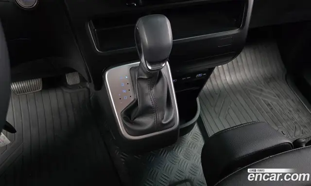 Hyundai Staria 2023 2.2 автомат (гидро), миниатюра 12
