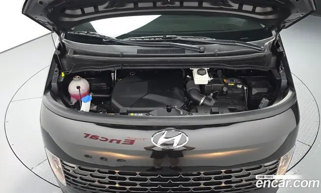 Hyundai Staria 2023 2.2 автомат (гидро), миниатюра 6