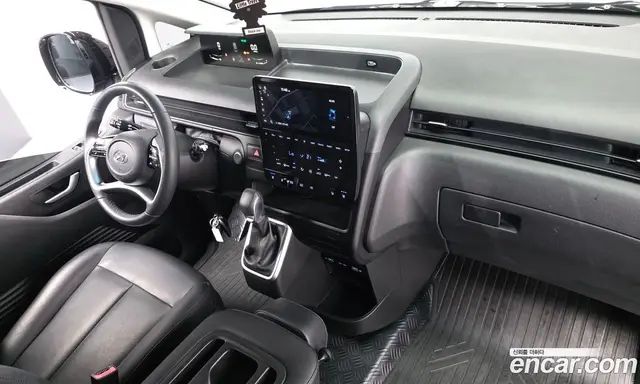 Hyundai Staria 2023 2.2 автомат (гидро), миниатюра 10