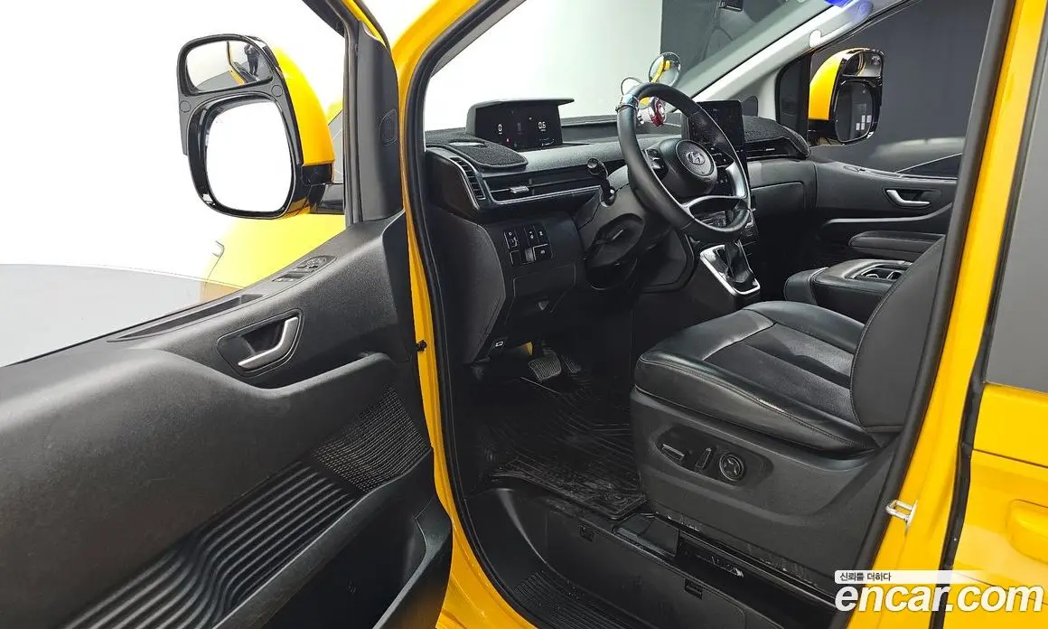 Hyundai Staria 2024 3.5 автомат (гидро), фото 17