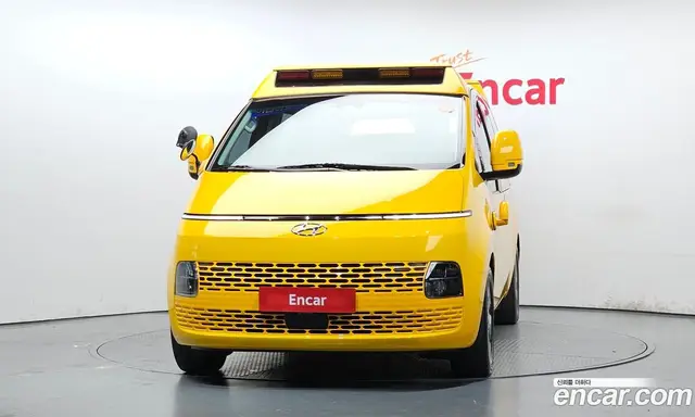 Hyundai Staria 2024 3.5 автомат (гидро), миниатюра 3