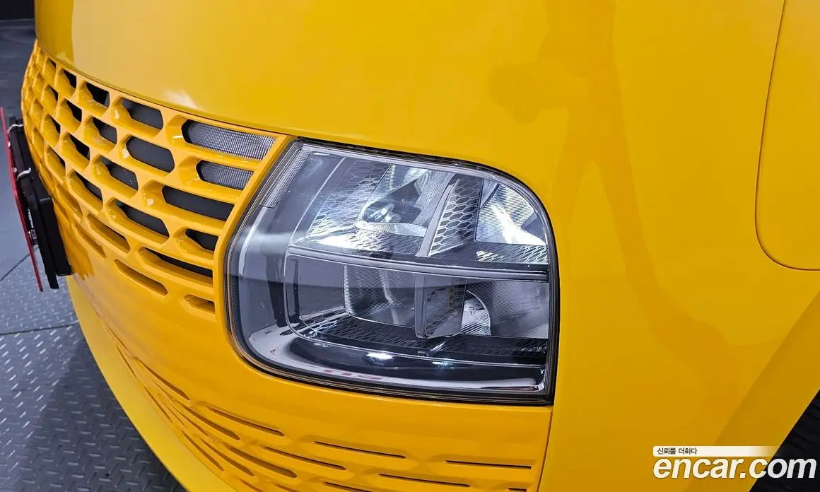Hyundai Staria 2024 3.5 автомат (гидро), фото 8