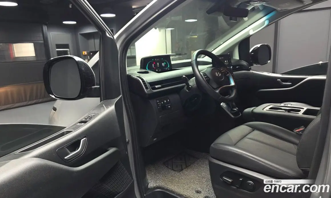 Hyundai Staria 2025 1.6 автомат (гидро), фото 13 Hyundai Staria 2025 1.6 автомат (гидро), фото 13