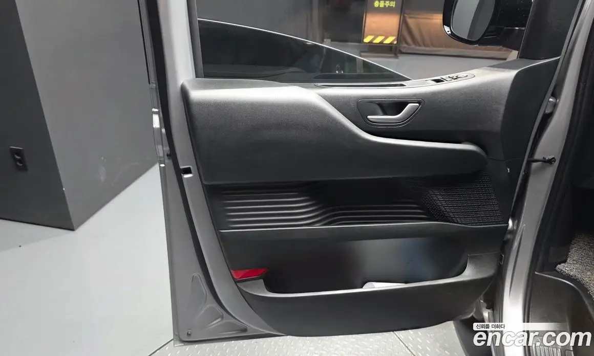 Hyundai Staria 2025 1.6 автомат (гидро), фото 14 Hyundai Staria 2025 1.6 автомат (гидро), фото 14
