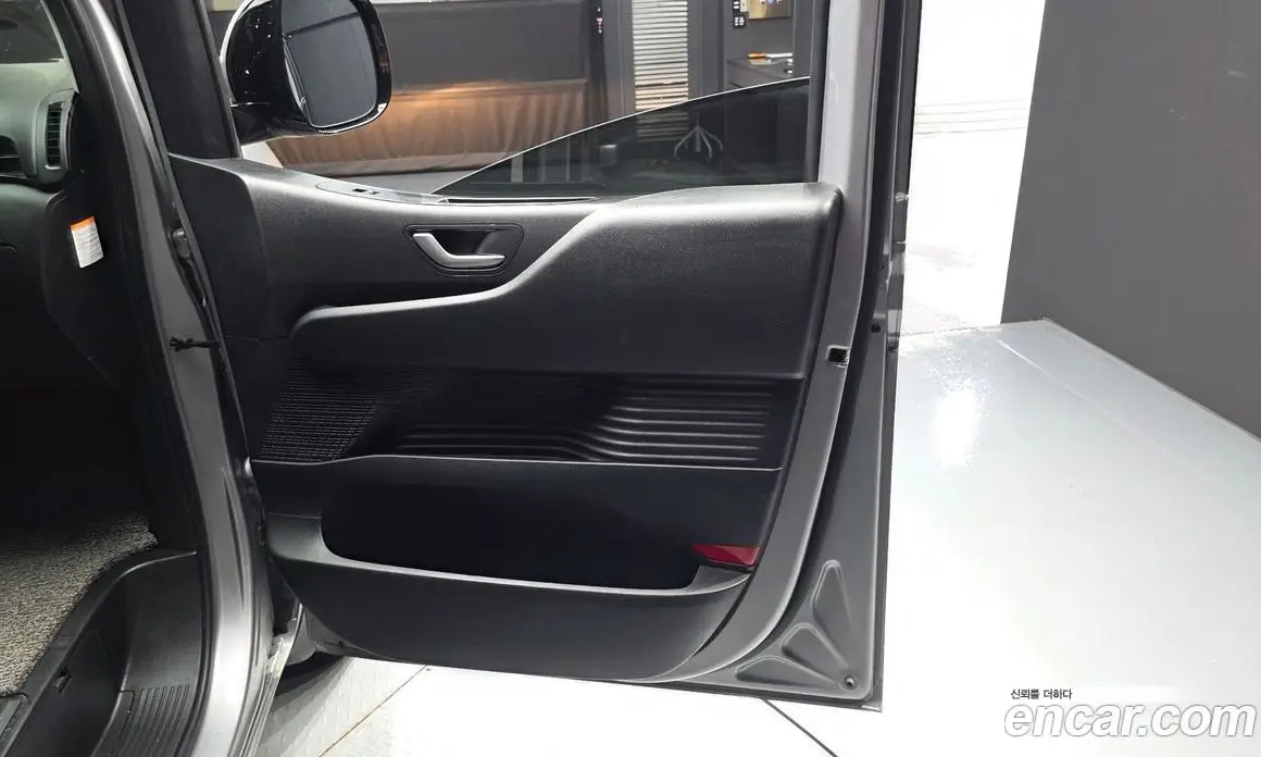 Hyundai Staria 2025 1.6 автомат (гидро), фото 15 Hyundai Staria 2025 1.6 автомат (гидро), фото 15