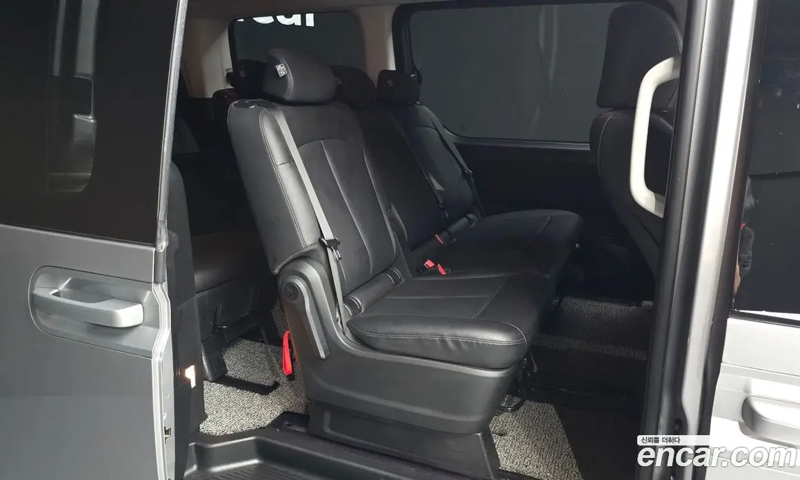 Hyundai Staria 2025 1.6 автомат (гидро), фото 17 Hyundai Staria 2025 1.6 автомат (гидро), фото 17