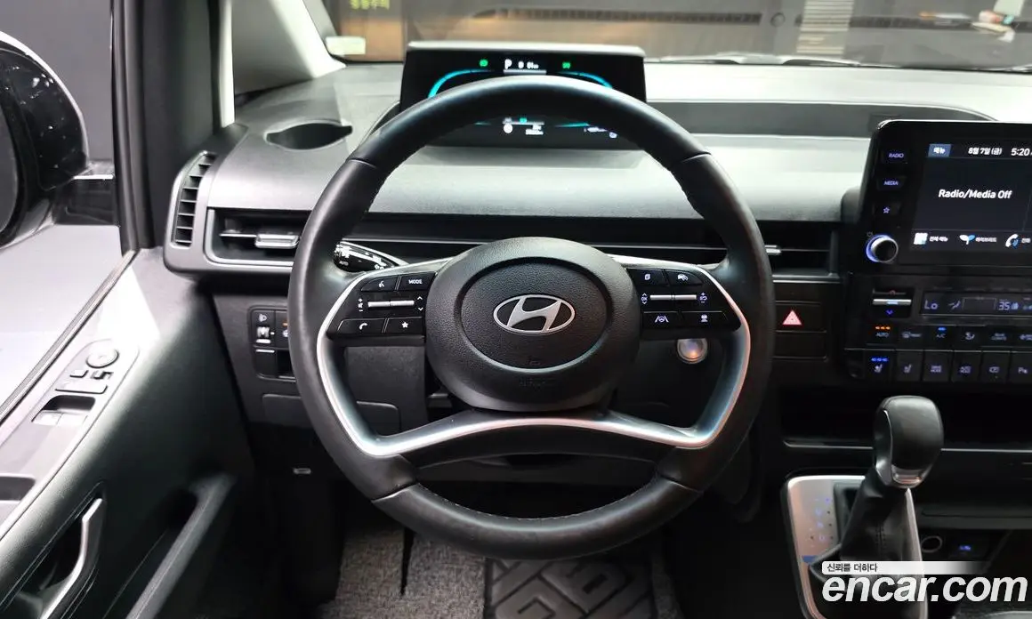 Hyundai Staria 2025 1.6 автомат (гидро), фото 20 Hyundai Staria 2025 1.6 автомат (гидро), фото 20