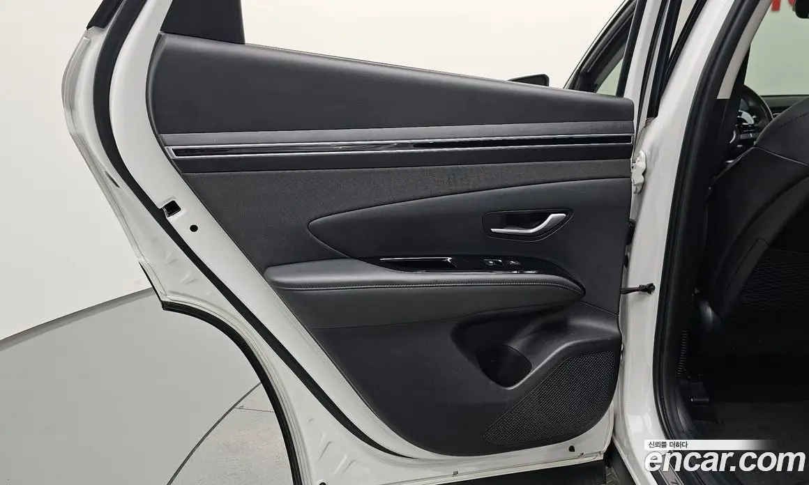 Hyundai Tucson 2022 1.6 автомат (гидро), фото 14