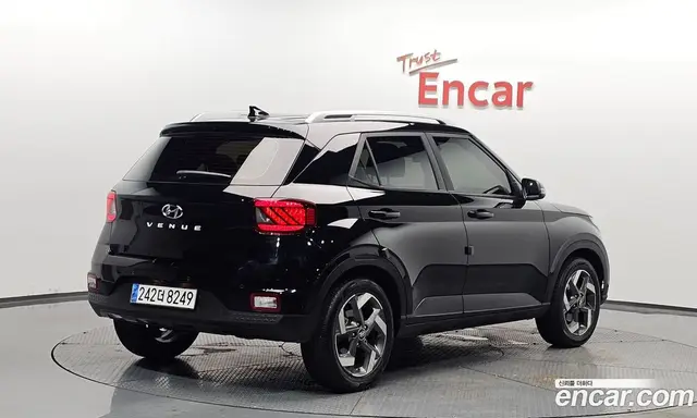 Hyundai Venue, 2023, 40 867 км
