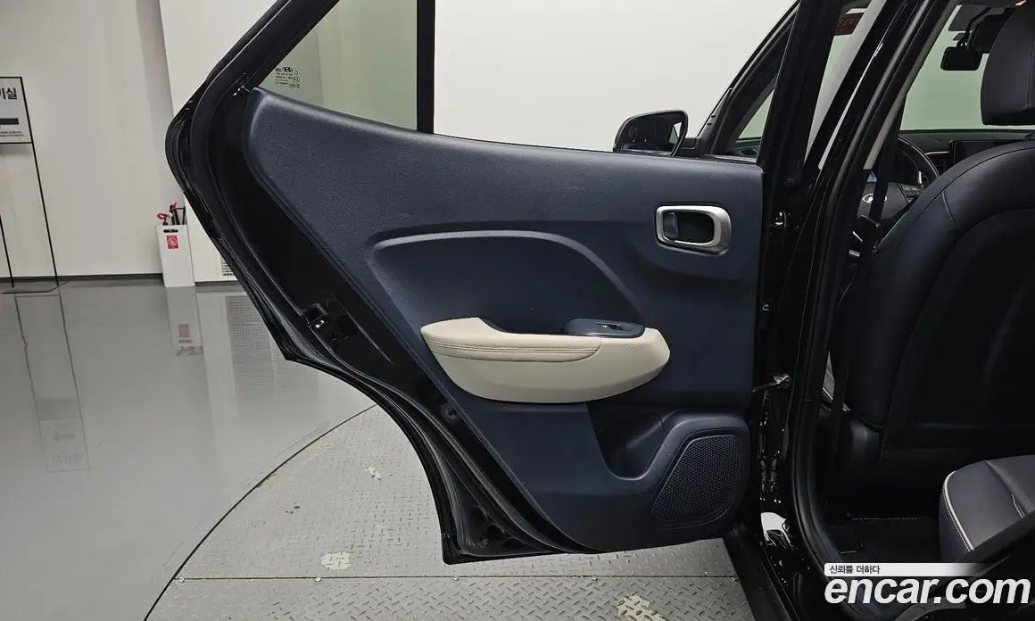 Hyundai Venue 2023 1.6 автомат (гидро), фото 14 Hyundai Venue 2023 1.6 автомат (гидро), фото 14