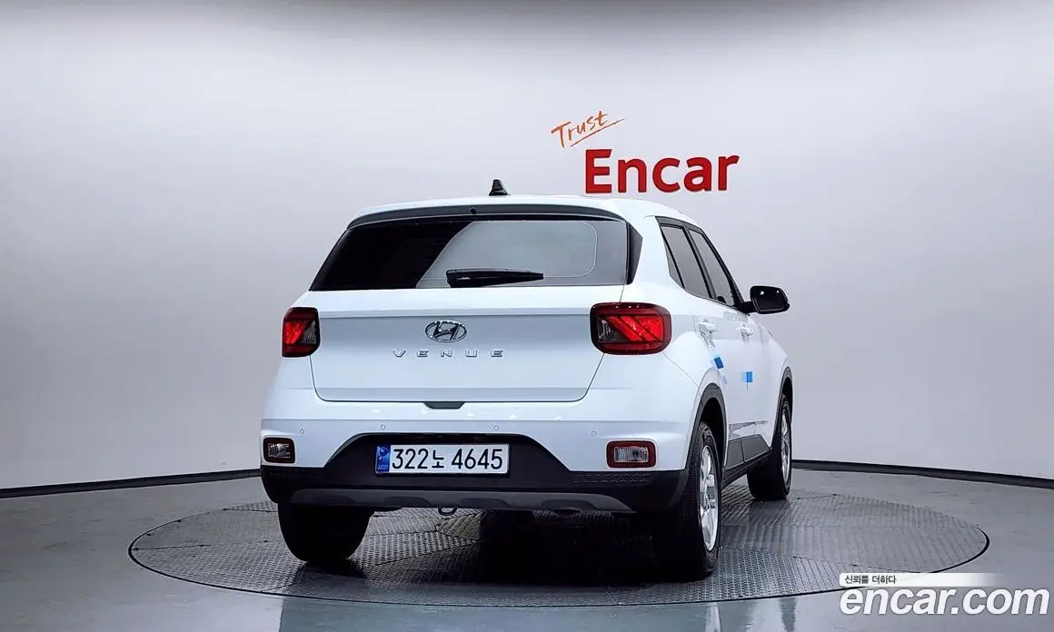 Hyundai Venue 2024 1.6 автомат (гидро), фото 4 Hyundai Venue 2024 1.6 автомат (гидро), фото 4