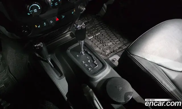 Jeep Wrangler 2017 3.6 автомат (гидро), миниатюра 12