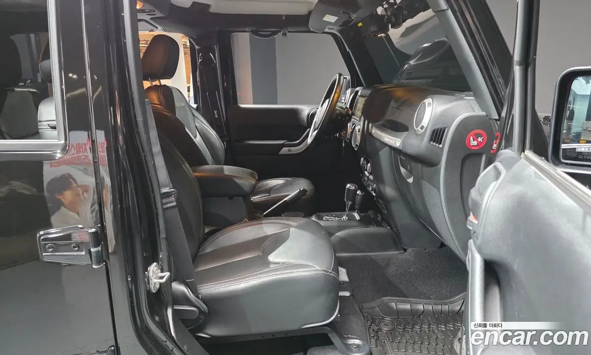 Jeep Wrangler 2017 3.6 автомат (гидро), фото 17 Jeep Wrangler 2017 3.6 автомат (гидро), фото 17