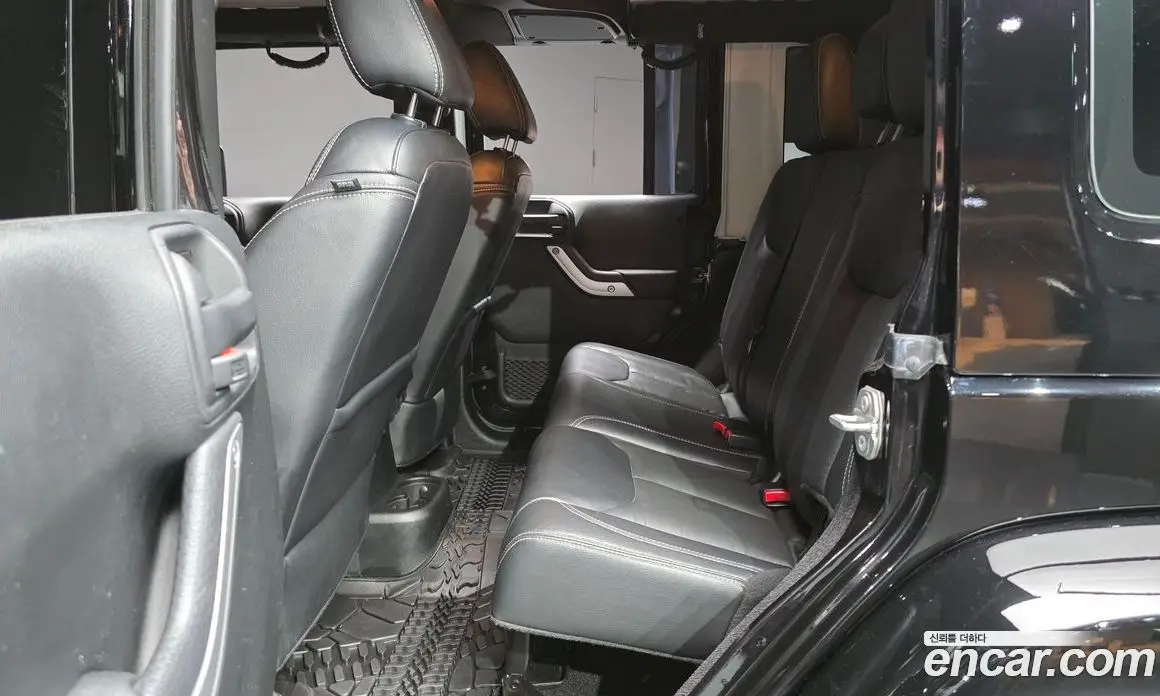 Jeep Wrangler 2017 3.6 автомат (гидро), фото 18 Jeep Wrangler 2017 3.6 автомат (гидро), фото 18