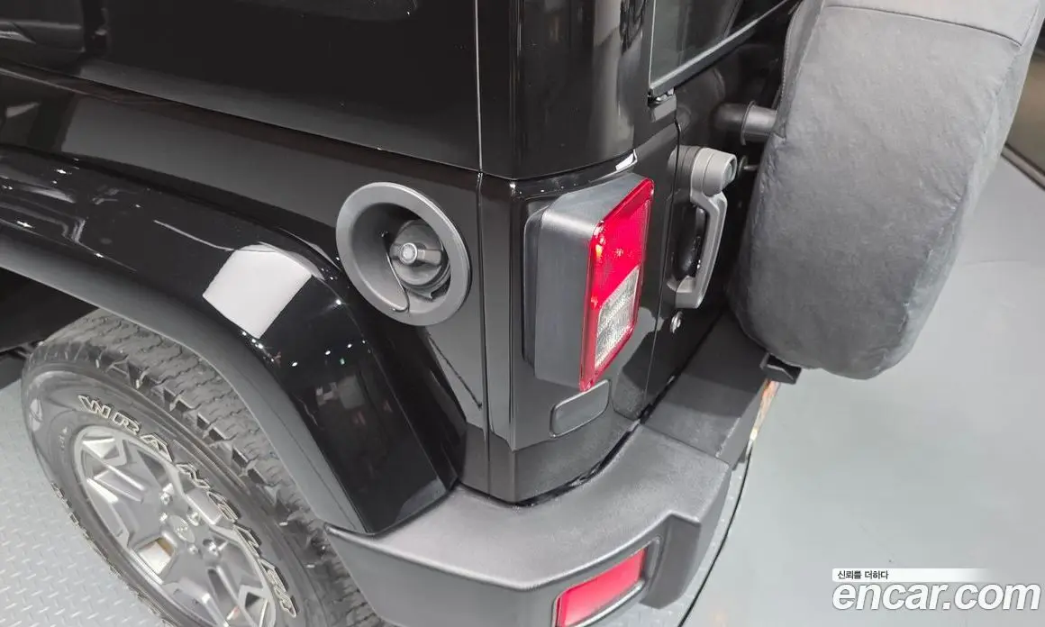 Jeep Wrangler 2017 3.6 автомат (гидро), фото 9 Jeep Wrangler 2017 3.6 автомат (гидро), фото 9