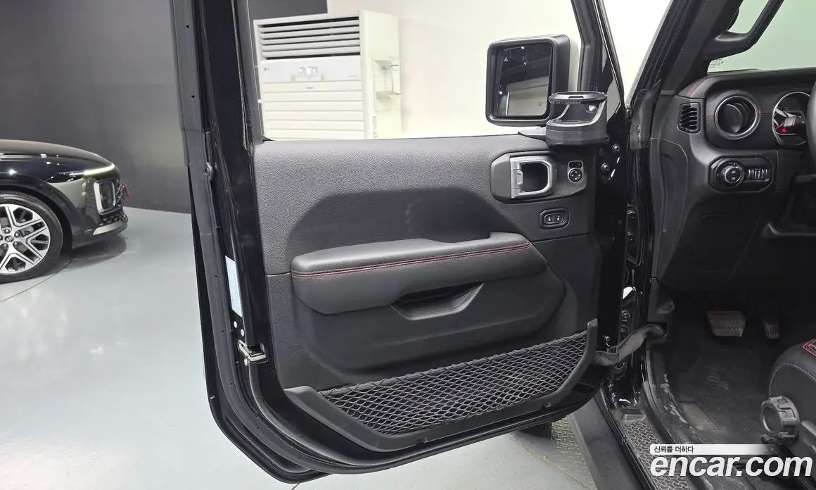 Jeep Wrangler 2020 2.0 автомат (гидро), фото 14