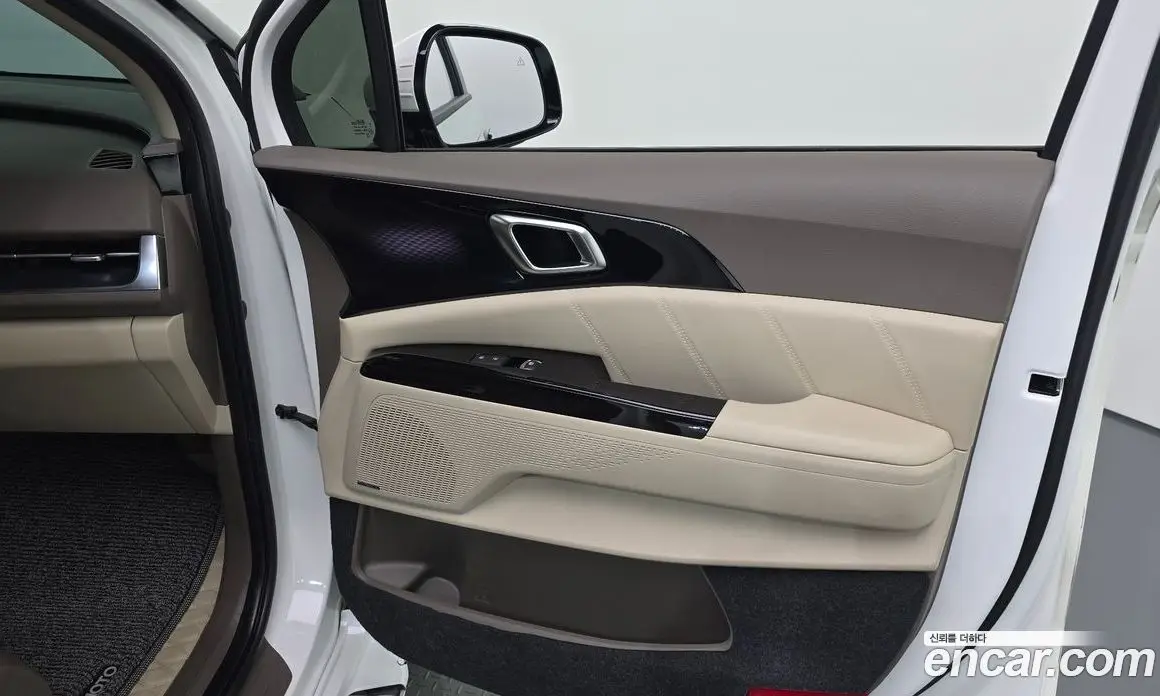Kia Carnival 2021 2.2 автомат (гидро), фото 14
