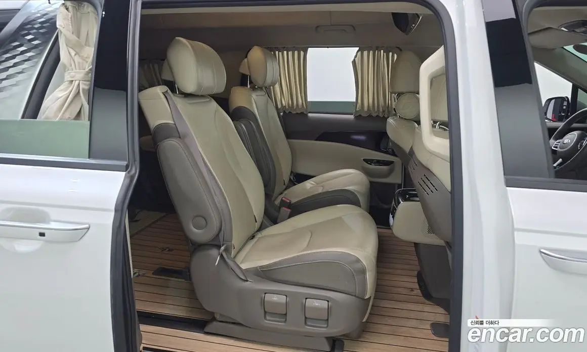 Kia Carnival 2021 2.2 автомат (гидро), фото 17