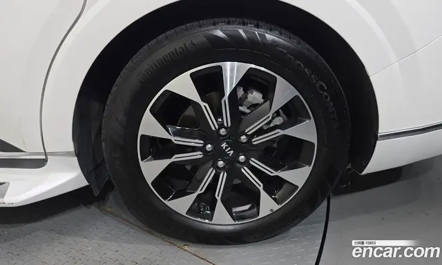 Kia Carnival 2021 2.2 автомат (гидро), миниатюра 7