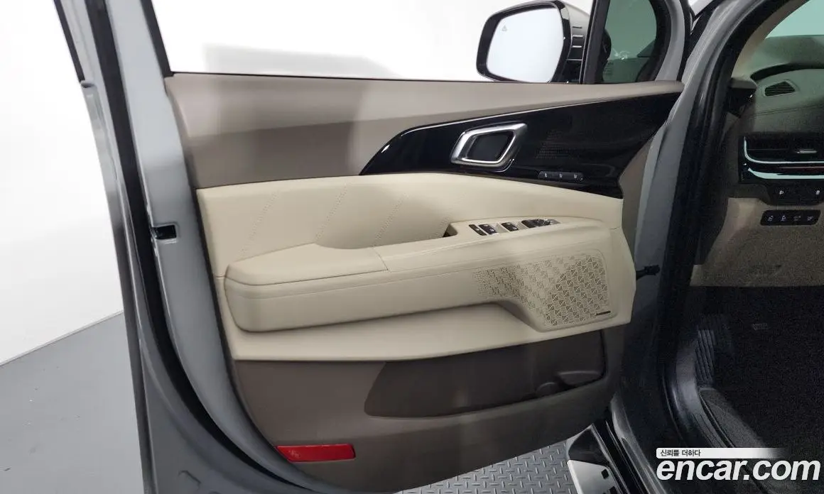 Kia Carnival 2023 2.2 автомат (гидро), фото 15 Kia Carnival 2023 2.2 автомат (гидро), фото 15