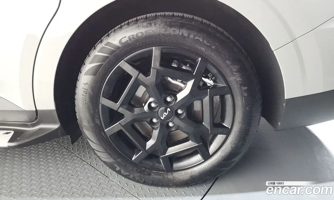Kia Carnival 2023 2.2 автомат (гидро), фото 7 Kia Carnival 2023 2.2 автомат (гидро), фото 7