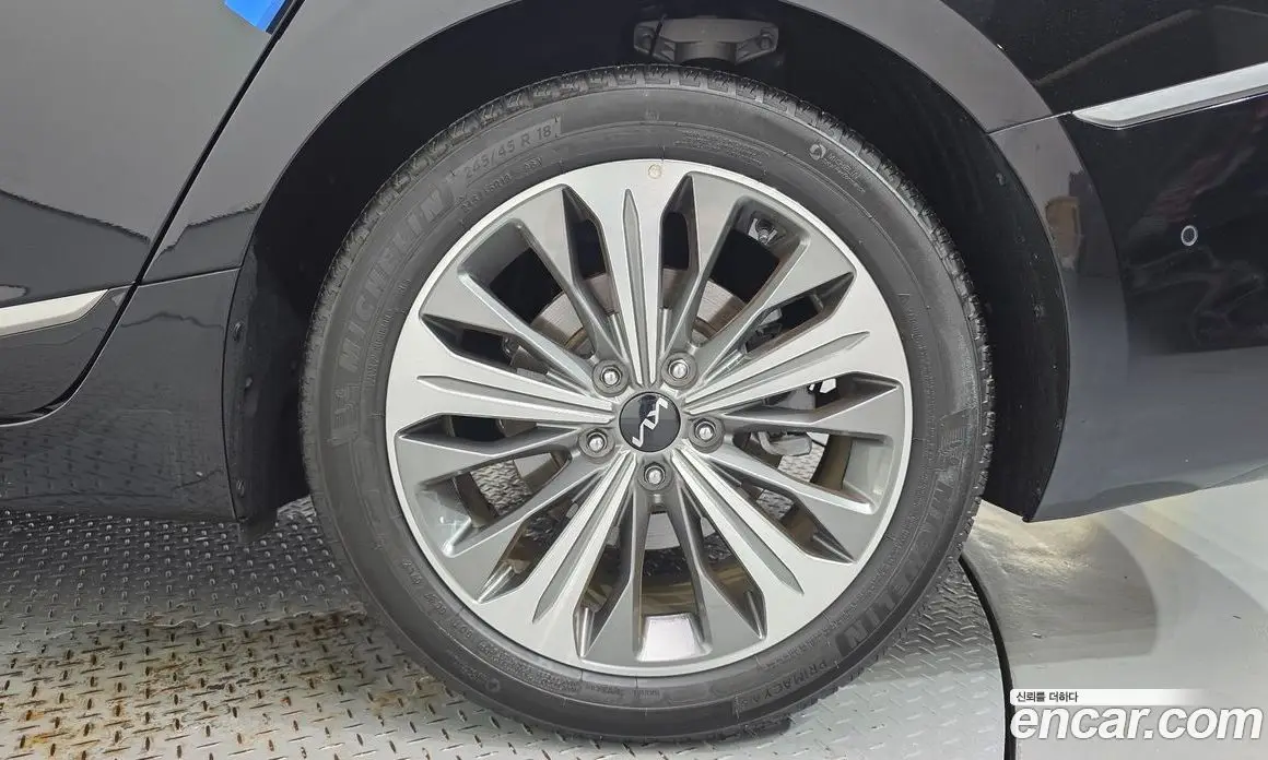 Kia K8 2024 1.6 автомат (гидро), фото 6 Kia K8 2024 1.6 автомат (гидро), фото 6
